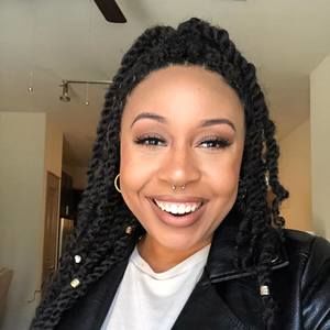 Meet your Posher, Olivia